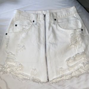 LF white denim skirt -carmar